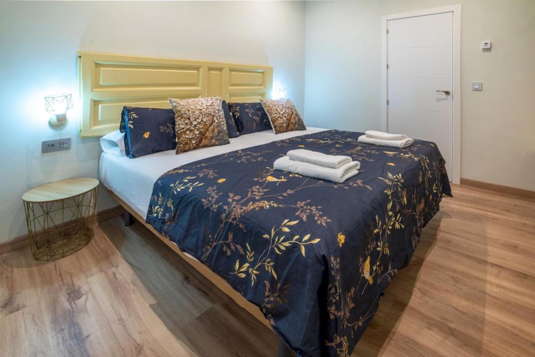 2 Bedrooms 1.5 Bathrooms Furnished - Justicia - Refurbished - Mintystay Madrid Buitenkant foto